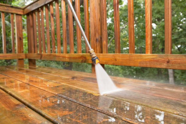 Fence Pressure Washing in Dundee, OR